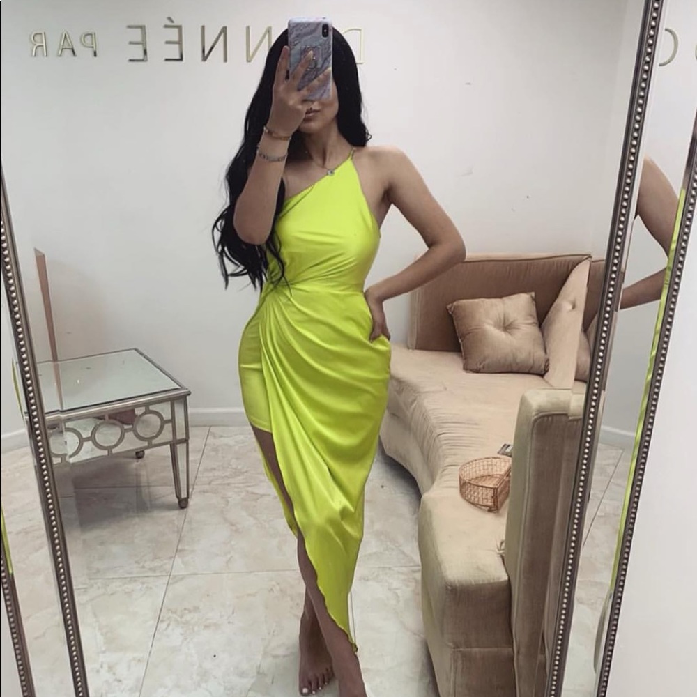 donnee par dieu lime green dress